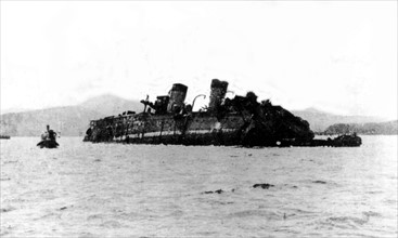 Wreck of the Russian cruiser "Izumrud" (1905)