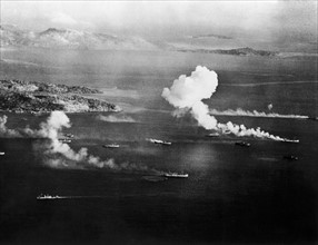 Bombardement de Truk (Carolines) par des avions américains,1944