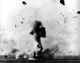 Kamikaze. Aircraft carrier "USS Enterprise" hit by a bomb, May 14, 1945
