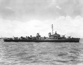 Destroyer  américain Charles  R. Ware, IIème Guerre mondiale.