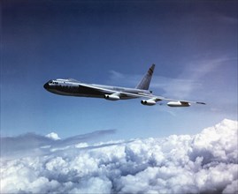 Bombardier lourd stratégique américain Boeing B-52