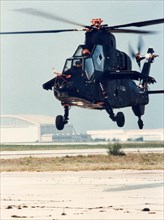 Hélicoptère militaire franco-allemand Eurocopter Tigre.
