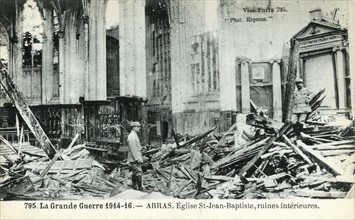 Ruines de l'église Saint-Jean-Baptiste à Arras