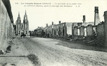 Ruins of the village of L'Epine in 1917