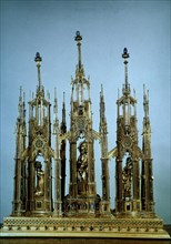 Aachen Treasure. Reliquary with three towers