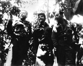 Pendant la révolution, Fidel Castro et Che Guevara dans la Sierra Maestra (1956-1959)