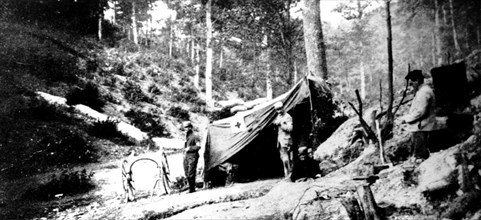 The combats in Argonne: First-aid post in the La Grurie woods