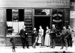 Family of shopkeepers in Paris