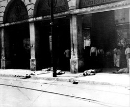 Mexican revolution. Killed Mexicans in the street.