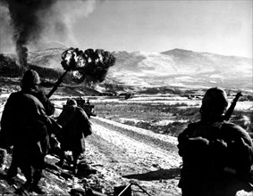 Soldats de l'O.N.U. lors d'une attaque lors de la guerre de Corée