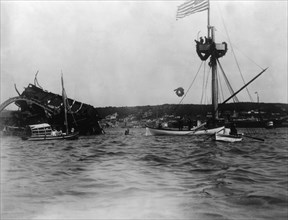 Wreck of the 'Maine' in Havana harbour (1898)