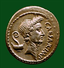 Roman coin representing Julius Caesar