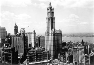 New York. Woolworth building
