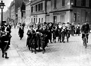 Dressmakers on strike in Paris (1917)