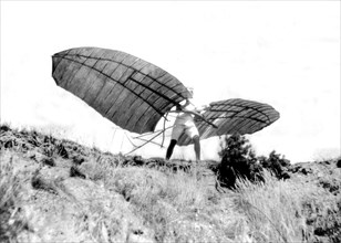Test of a flying machine (Otto Lilienthal)
