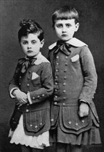 Robert et Marcel Proust en costume écossais