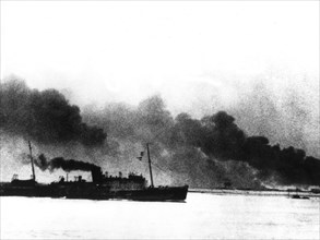 Bateaux anglais en flammes devant Dunkerque (1940)