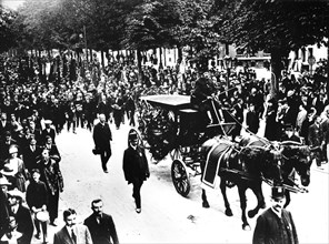 Jaurès assassination: Crowd gathered for his funerals