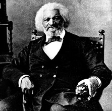 Frederick Douglass (1817-1895), abolitioniste américain. Fils d'esclave, esclave lui-même, il s'enfuit en 1838 et mène campagne contre l'esclavage. Il écrivit son autobiographie en 1845 et publia un j...