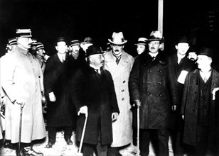 Treaty of Versailles: Arrival of the German delegation for the peace conference in Vaucresson
