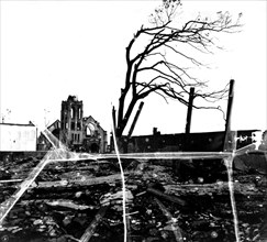 Hiroshima dévastée par la bombe atomique lancée le 6 août 1945.