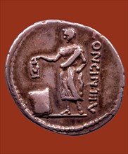 Pièce de Monnaie romaine. Denier de Cassius Longinus