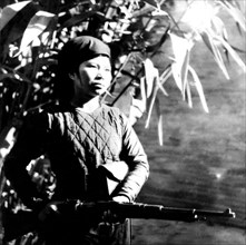 Une femme vietnamienne, combattante de la guerilla (1954)