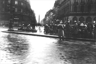 Manifestation et répression par la troupe, à Paris (1919)