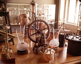 Laboratory instruments used by Louis Pasteur