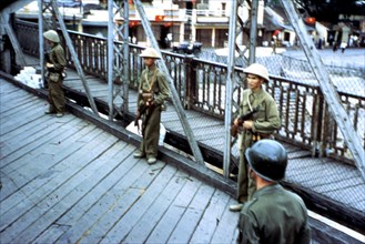 Les troupes communistes lors de leur entrée à Haïphong (1954)