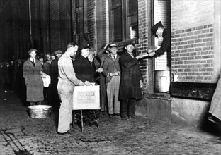 Detroit, distribution of bread and soup to unemployed workers