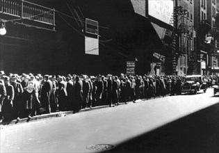 Line of unemployed workers in New York