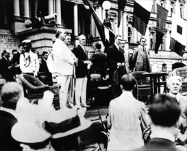 Franklin Delano Roosevelt avec le président Wilson (ce dernier l'avait nommé secrétaire adjoint à la Marine, de 1913 à 1920)