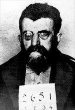 Photo de police de l'écrivain antifasciste Erich Mühsam lors de son internement au camp d'Orianemburg, 30 juin 1934