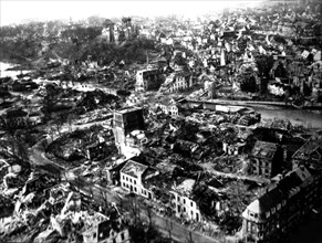 Berlin reduced to rubble and ruins