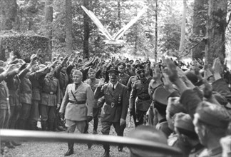 Mussolini et Hitler à l' Oberkommando de la Wehrmacht