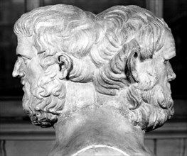 Le double buste d'Aristophane et Sophocle