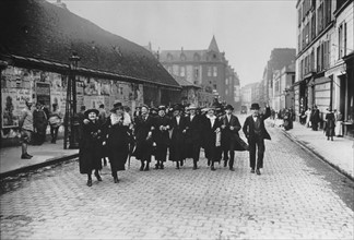 Grève des ouvrières de la couture (mai 1917).