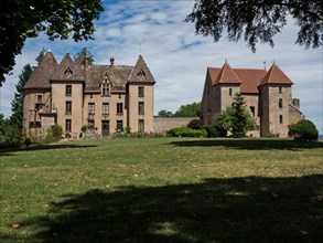 Chateau de Couches (castle)