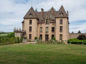 Chateau de Couches (castle)