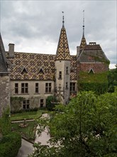 Chateau de La Rochepot (castle)