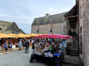 Marché à Regnéville-sur-Mer