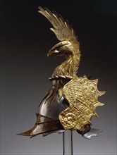 Helmet with a crest in the form of the head of an eagle