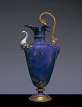 Lapis-lazuli vase