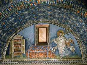 Mausoleum of Galla Placidia in Ravenna : lunette of the martyrdom of St Lawrence