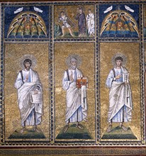 Basilique Sant'Apollinare Nuovo à Ravenne : mosaïque de la frise entre les fenêtres hautes