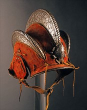 Morion helmet with three ridges