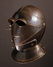 Burnished steel helmet "a la savoyarde"