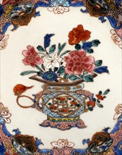 Large dish of the "Pink Family"