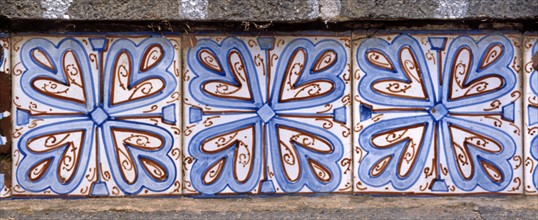 Majolica, frieze decoration in the Arab-Norman style